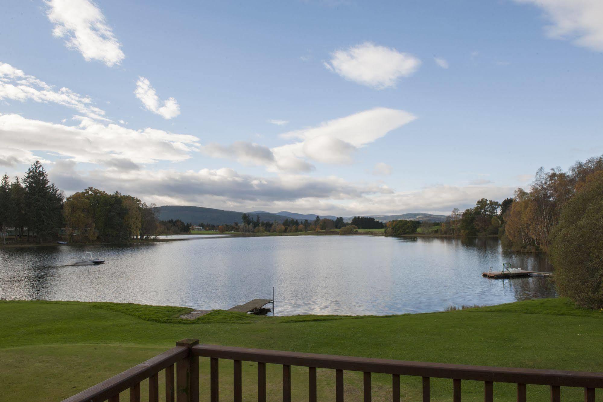 The Lodge On The Loch Aboyne Exterior foto